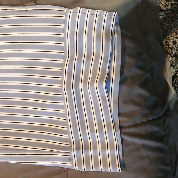 Loft Outlet dressy white with stripes Capri pants, size large - Picture 4 of 8